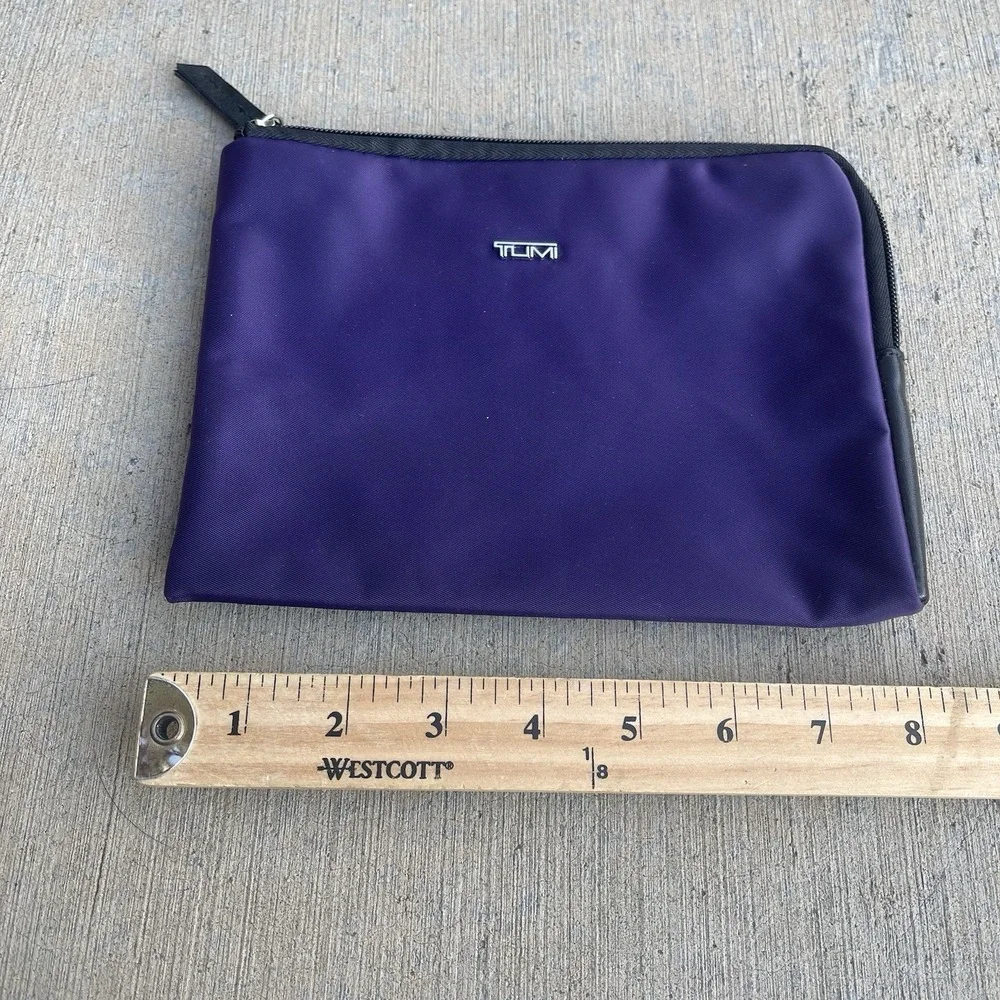 Tumi For Delta Purple Travel Zipper Pouch Toiletries Makeup Storage Bag